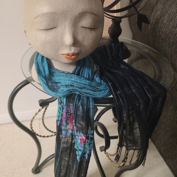 Candies fashion scarf - Picture 1 of 3